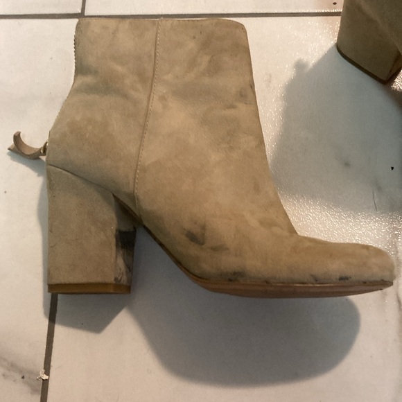 Used Nine West Bootie Size 5.5. - Picture 4 of 7